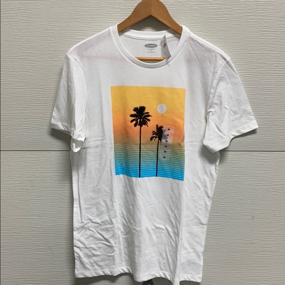 NWT Men’s Old Navy Graphic T